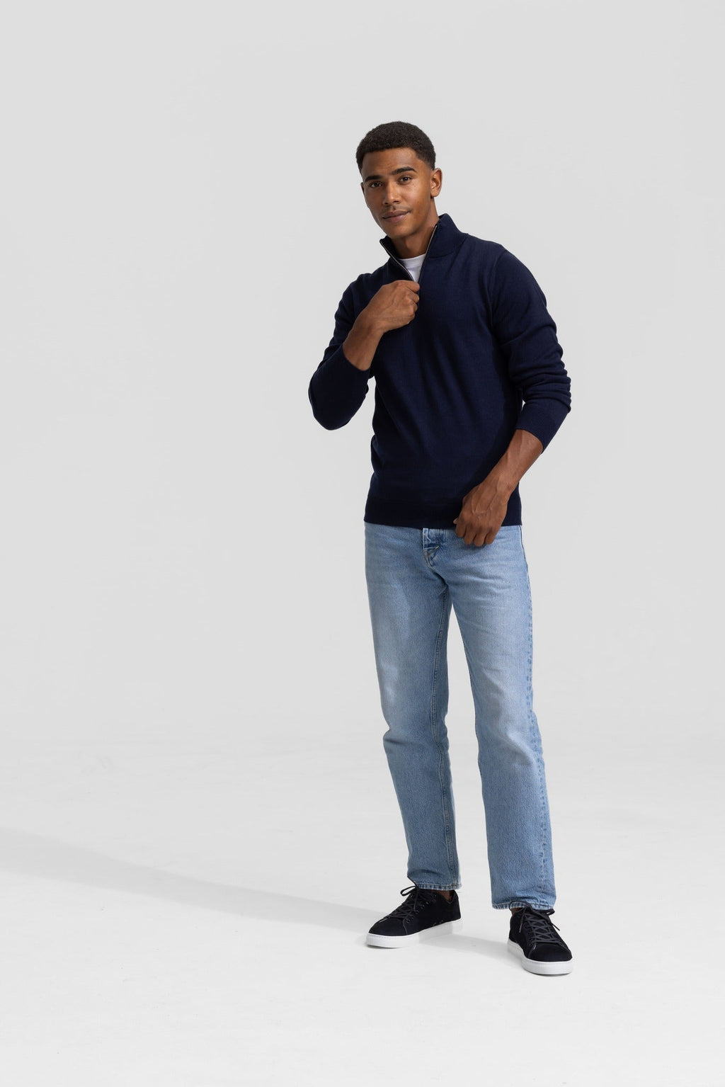 Soloumbrella Men's Navy Blue Quarter Zip Sweater