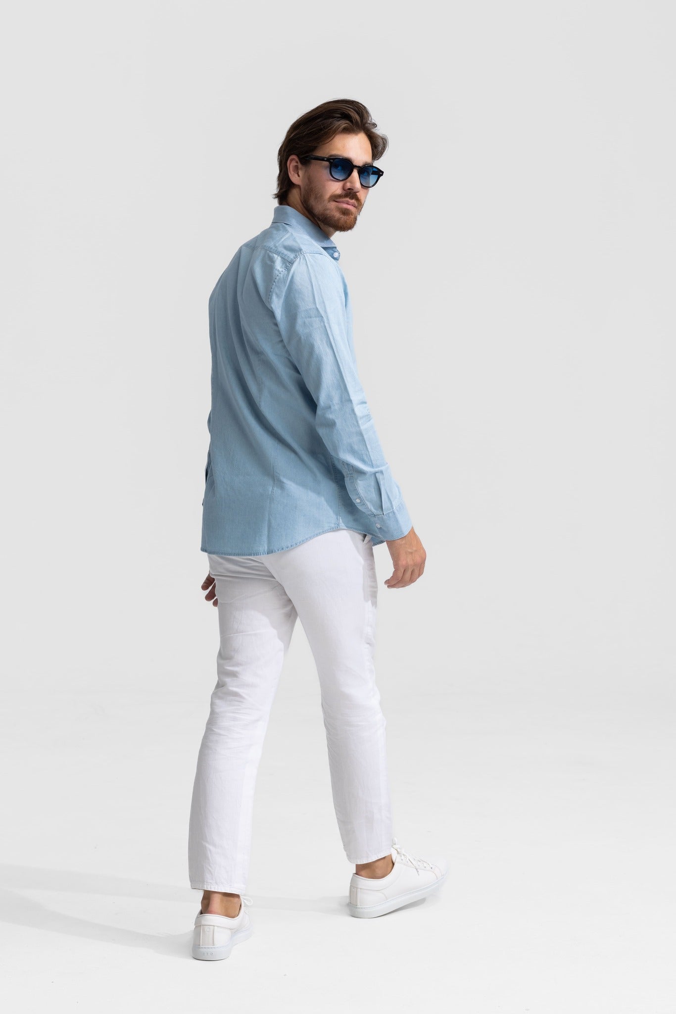 Soloumbrella Men's Light Blue Long Sleeve Button Down Shirt
