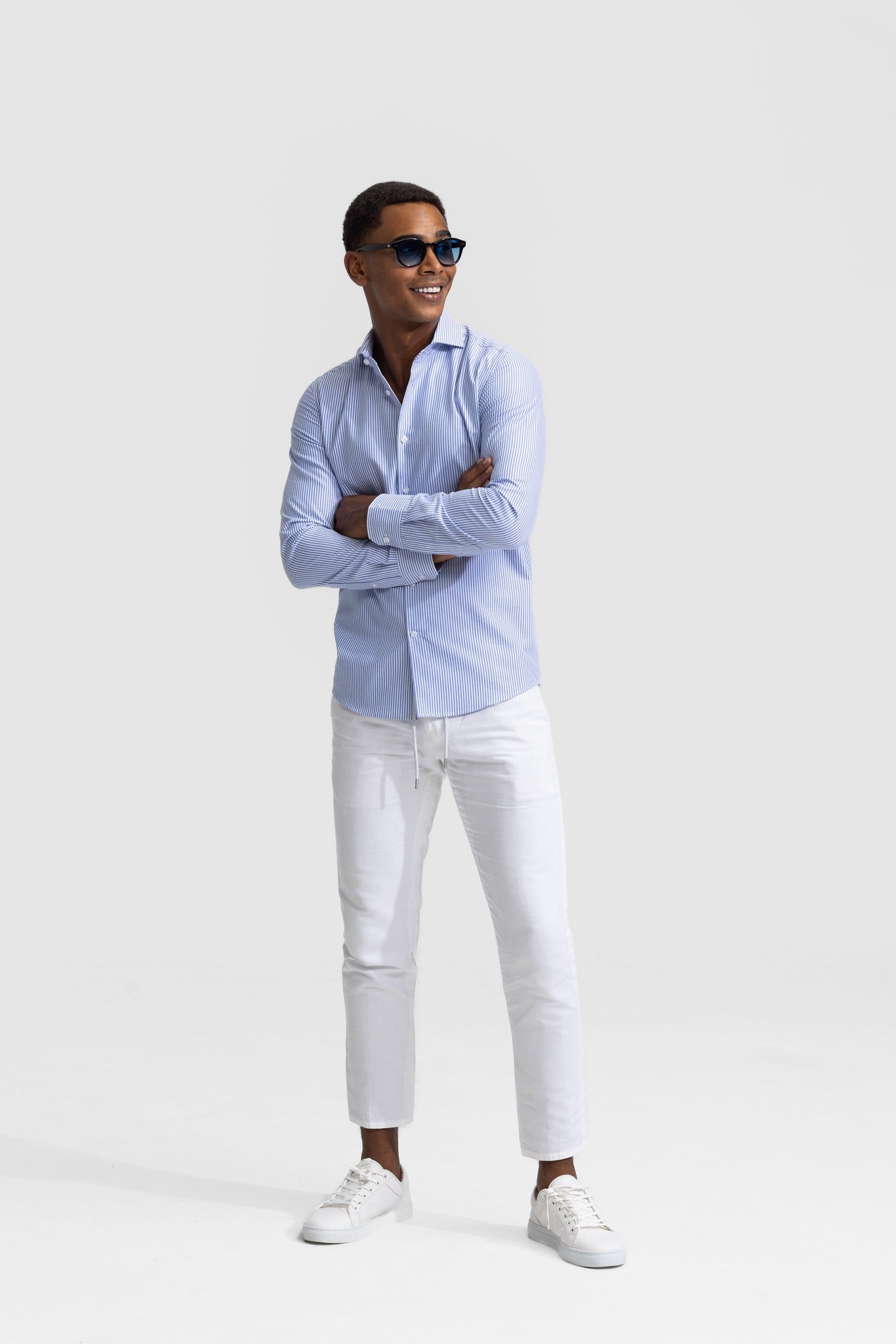 Soloumbrella Men's Blue White Striped Long Sleeve Button Down Shirt